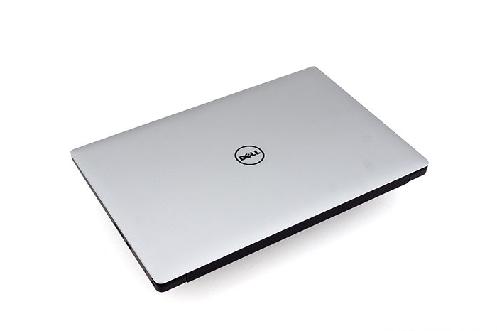 Dell-Precision-5520-4