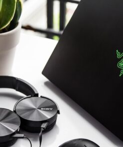 Razer Blade 15 | i7 10875H | RTX 2070S | 2K 240Hz | Advanced